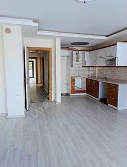 Aydın Söke Merkez'de Konak Mahallesin'de Kiralık 2+1 Daire