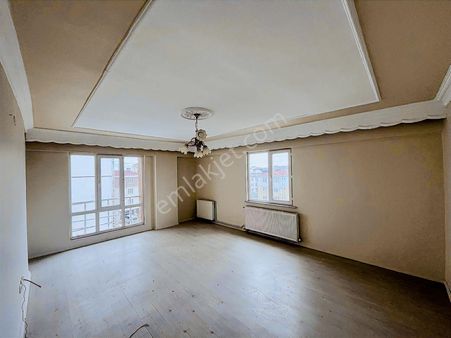 Akdoğanlardan Bağlık Küba Caminin Yanında Satılık 2+1 Daire