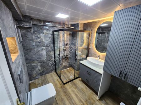 Bahçelievler'de Deniz Manzaralı Lüks Tadilatlı Kiralık 3+1 Daire