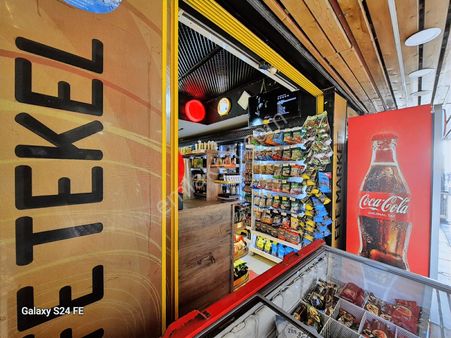 Alsancak Kordon'da Devren Karlı Tekel Bayi