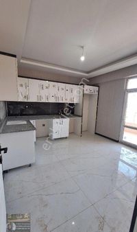 Karaaslan Yüzme Havuzu Karşısında 3+1 Yüksek Giriş