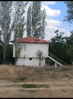 Ilgın Bulcuk Yolu Üzerinde Ev Bahçe