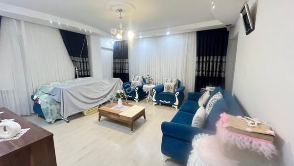 Nuray Gayrimenkulden Şahintepede Satılık 3+1 Hasarsız Daire