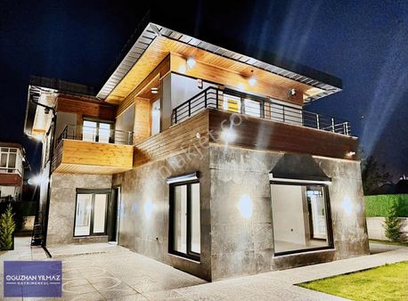 Oğuzhan Yılmaz'dan Modern Mimariyle Müstakil Yaşam Lüks Villa