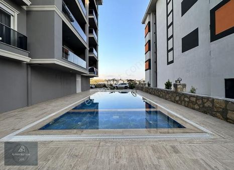 Avsallarda Denize 900 Mt 1+1 3.kat Güney Cephe 60 M2 Sıfır Daire