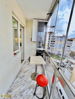 Selçuktan İbrahim Çelebi Mah Satılık 2+1 Arakat Daire