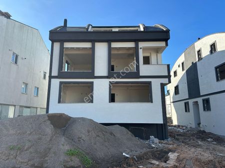 Yeni Mah.de Geniş Sıfır 3+1 Kapalı Mutfaklı Ön Cephe Dublexdaire