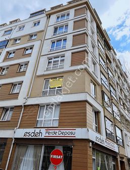 Loft Gayrimenkulden Sakarya 2 Caddesinde Satılık 3+1 Daire