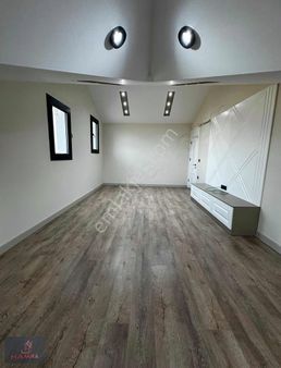 Sarıçamda Eşsiz Trıplex Villa