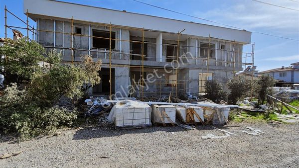 Lavinia Gayrimenkul'den Havuzlu 4+1 Villa