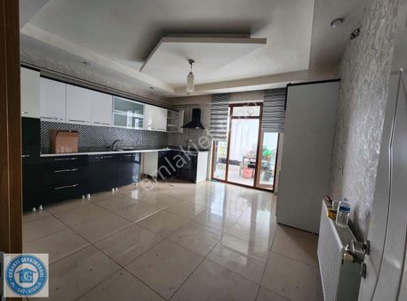 Ceylan Avm Civarında Satılık 4+1 Daire