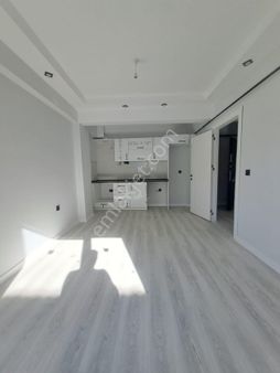 🏙️ Uluzafer Caddesi Üzerinde Yatırımlık Fırsat Daire!!! 📍 1+1 🛋️ 50 M² 🌟 (d224)