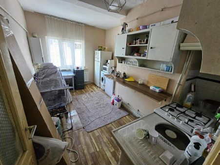 Vişnelik Mahallesi'nde Satılık 2+1