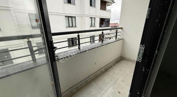 Öz-emmaxtan Cadde Cepheli Kilerli Ara Kat Satılık 3+1 Daire