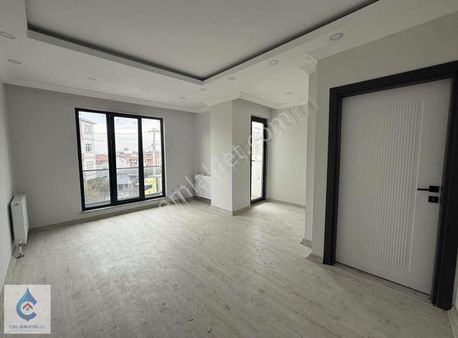 Çayırova Muammer Aksoy Cadde Üstünde 2+1 Ara Kat Daire