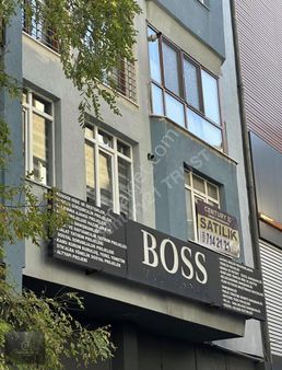 İstiklal Caddesinde Yüksek Tabela Değerli 45m² Satılık Ofis