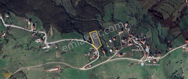 Köyiçi Alanında-arkası Ormana Ve Yolacephe-şehirhastanesi Arkası