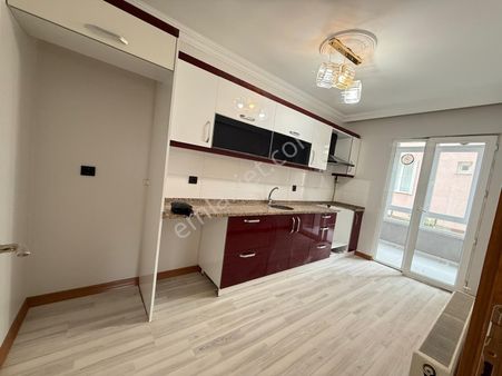 Kervancı Ya Yakın Satılık 6 Yılık Daire Acilll