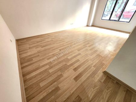 Maltepe Merkezde Satılık Girik Kat 3+1 Daire