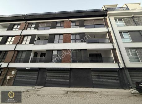 Sarılar Gm'den Batıkent Mah Ebeveyn Banyolu Özel Garajlı 3+1