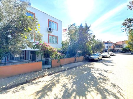 Aygül'den Akçay'da Denize 1 Sokak Mesafede İçi Full Yapılı Müstakil Tadında 2+1 Satılık Fırsat Daire