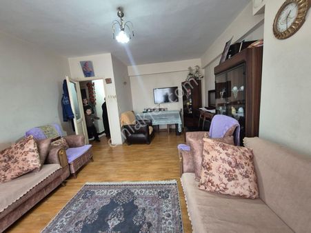 Bahcelievler Çavuşpaşa Da 2+1 80 M2 Satılık Daire