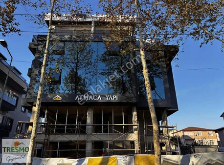 Alikahya Tramvay Yolu Üzerinde Satılık Komple Ticari Bina