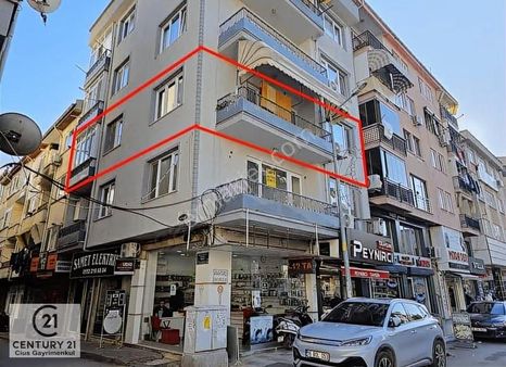 C21 Cius ; Gemlik Merkez'de Çift Cepheli Ferah 2+1 Satılık Daire