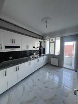 Başakşehir Altınşehir Mahallesinde Kiralık Balkonlu Bahçekatı