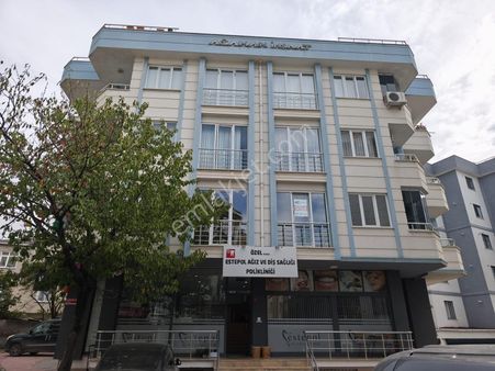 Gri'den Yayla Merkez'de Kat Mülkiyetli 3 Oda Salon ( Boş )