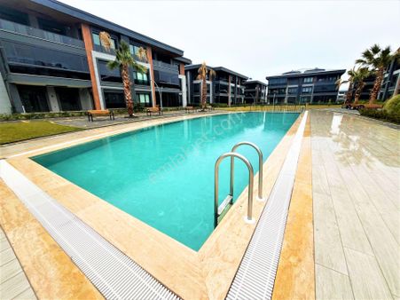 Edremit Cennetayağın'da Site İçi Havuzlu,otoparklı,güvenlikli Akıllı Ev Ultra Lüks 4+1 Satılık Daire