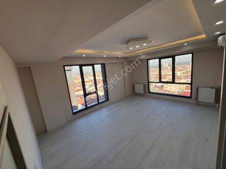 Meydan Plus Sitesinde Satılık 3+1 120m2 12.kat Sıfır Lüx Daire