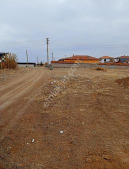 Köseli De 300 Metre Arsa