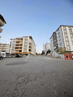 Okullar Sokakta Satılık 3+1