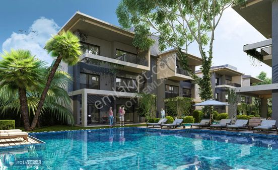 Rota'dan Kuşadası Davutlarda Havuzlu,merkezi Konumda Daireler