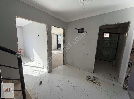 Sırasöğütler'de 4+1 Geniş Teraslı Satılık Dubleks Daire