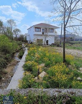 Akçaova Merkezde 1 Dönüm Arsa İçinde Masrafsız 3+1 Müstakil Ev