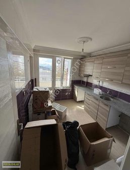 Çiftlikönü Soğancılar Cad Yanı 3+1 3 Balkonlu Ara Kat