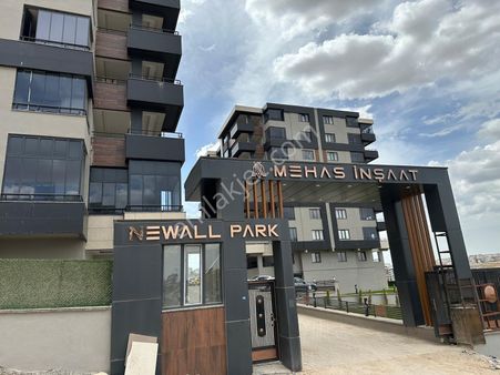 3,5+1 - 186 M² Ara Kat Sıfır Daire.! Takasa Açık...!