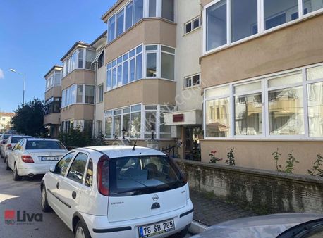 Liva Dan Bahçelievler Mahallesinde Diş Hastanesi Yakını 3+1