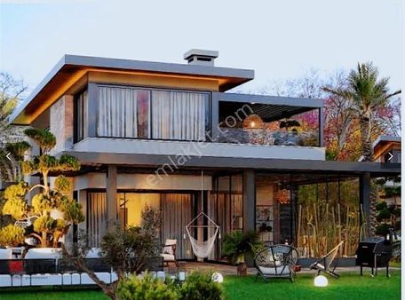 ▓liva Dan Atköy'de Köşe Parsel Villalar Bölgesi 530 M2 Arsa▓