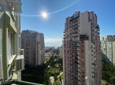 Flamingo'da Deniz Manzaralı Köşe Verandalı 3,5+1 Kiralik Daire