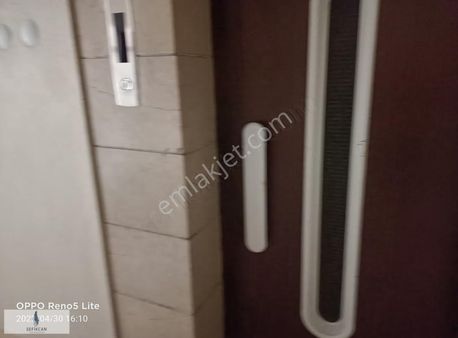 Evkur İşhanında Satılık 2+1 Ofis