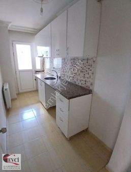 Çekmeköy Hamidiye'de Satılık 3+1 Merkezi Konumda