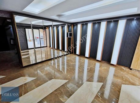 Demirköprü Mahallesinde İzban Yanı Karanlık Odasız 2+1