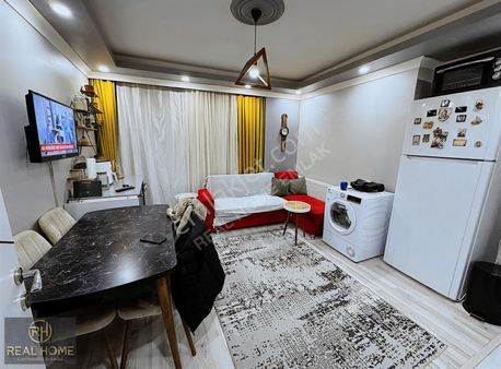 Bezirganbahçe'de 2+1 Satılık 80 M2 Yüksek Giriş Kelepir Daire