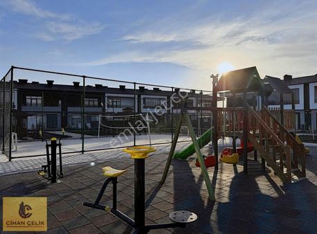 Fırsat ! Meram Bahçeşehir'de 4+1 Site İçerisinde Muazzam Villa