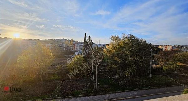 Rw Liva'dan Plevne, Arakat Ön Cephe Sıfır İzmir Yoluna Cephe 1+1