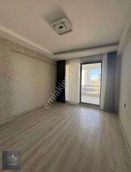 Hugalift Gayrimenkulden Nurçay Hanedanda Satılık 3+1