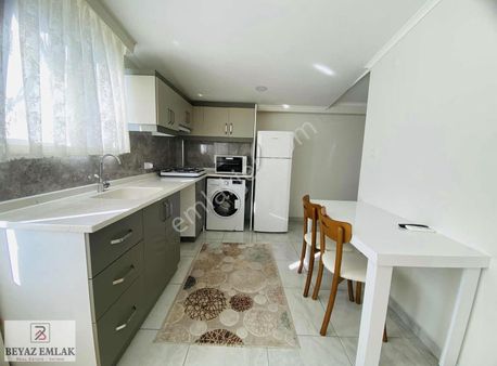 Yeşilyurt Mah. 75 Yıl Cad. 5dk Mesafede Full Eşyalı Balkonlu 1+0